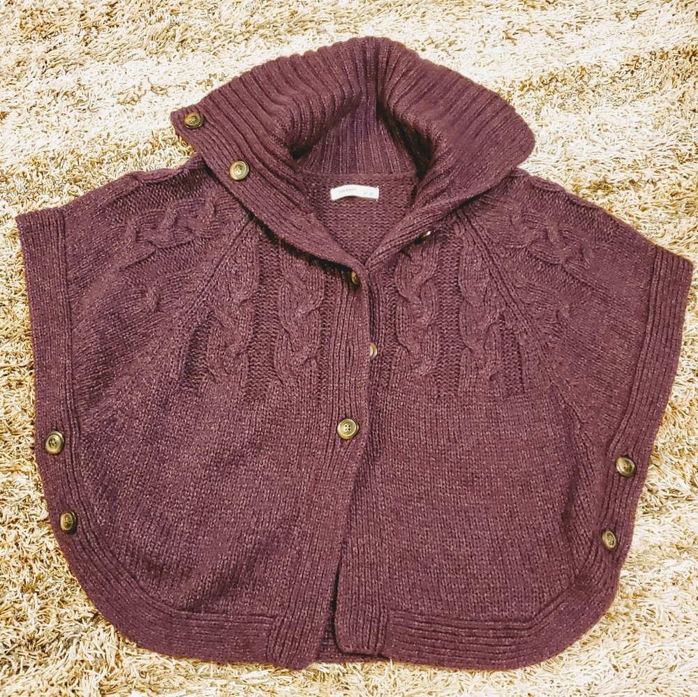 OLD NAVY Crochet Cape Sweater